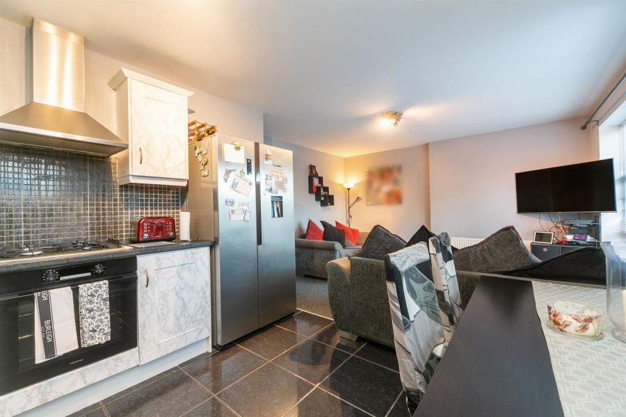 Apt 1, 12 Lewis Mews