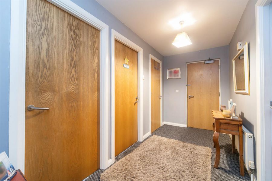 Apt 1, 12 Lewis Mews