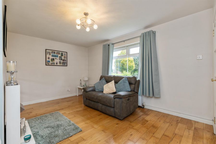 18 Braniel Crescent