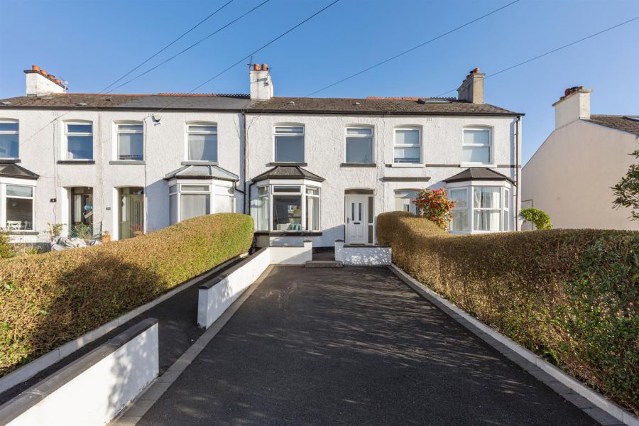 18 Bloomfield Gardens