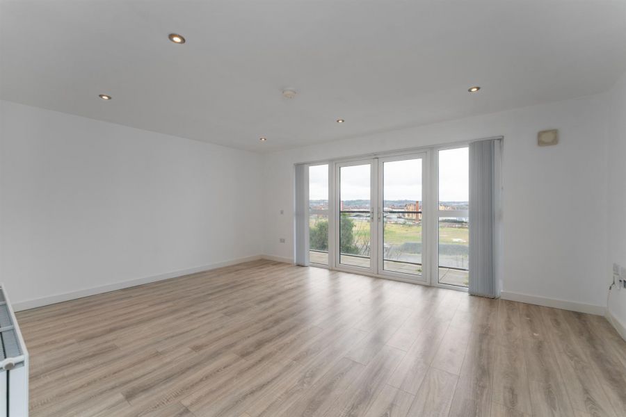 Apt 10, 35-55 Bridge End