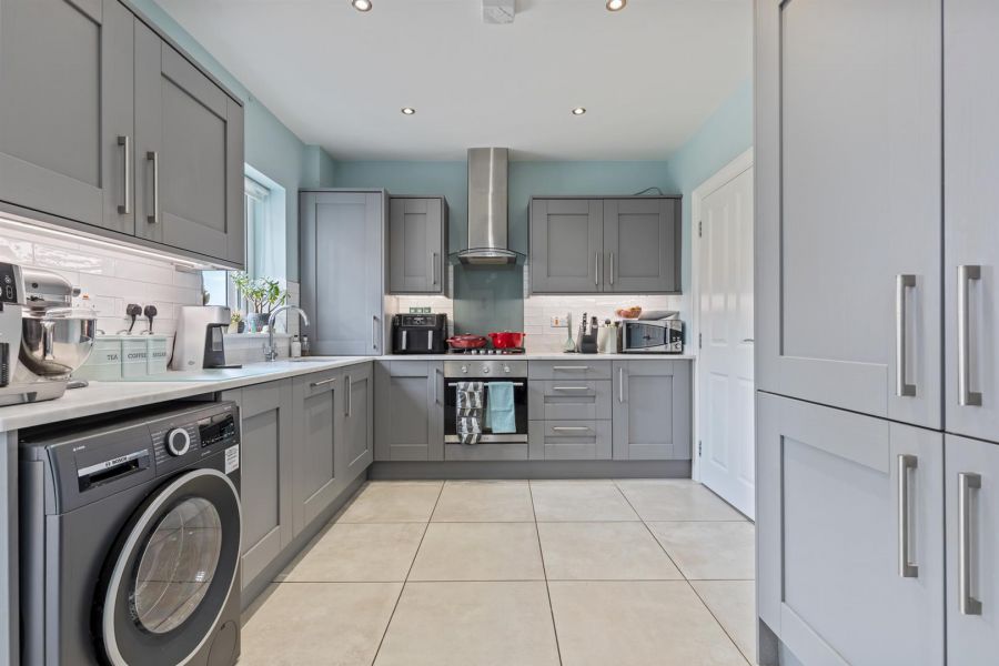 11 Millmount Village Avenue