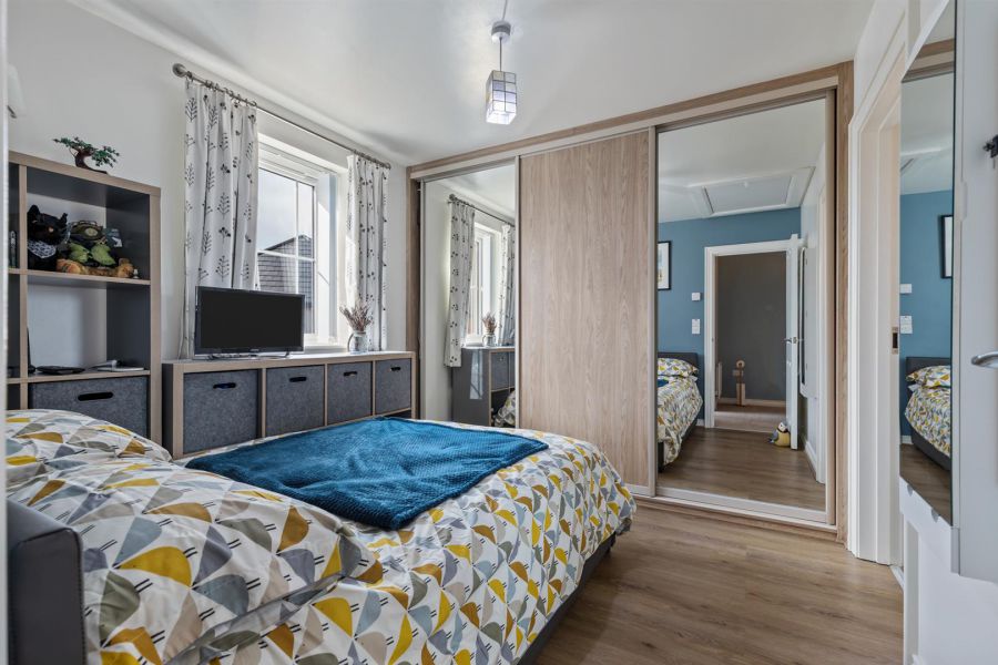 11 Millmount Village Avenue