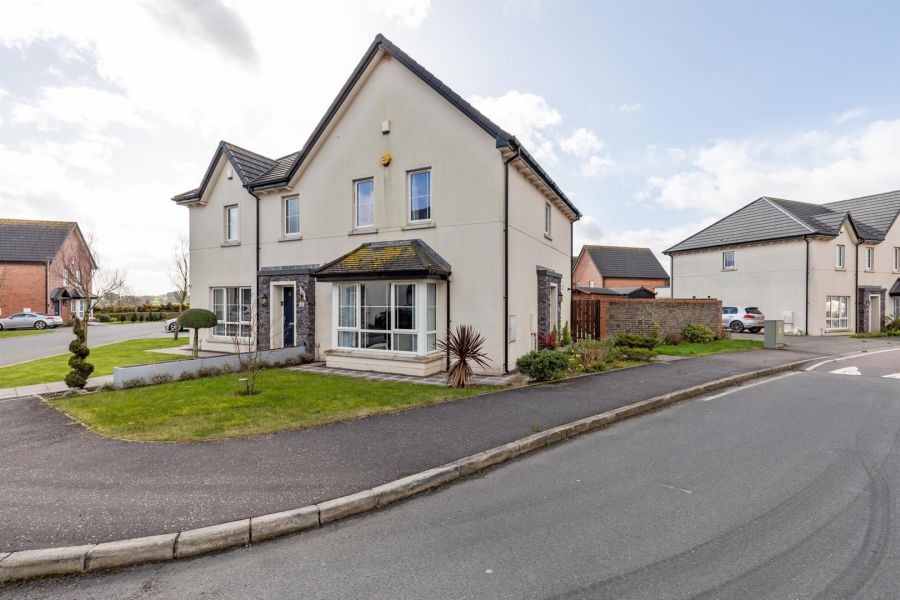 11 Millmount Village Avenue