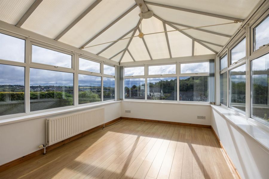 18 Ferndene Road