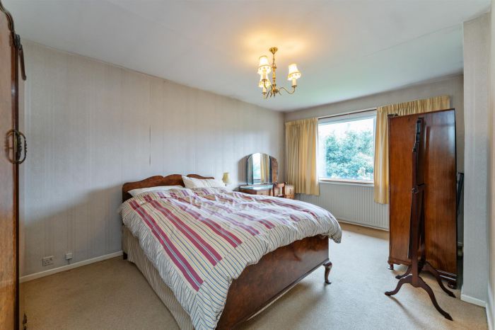 67 Kingsdale Park