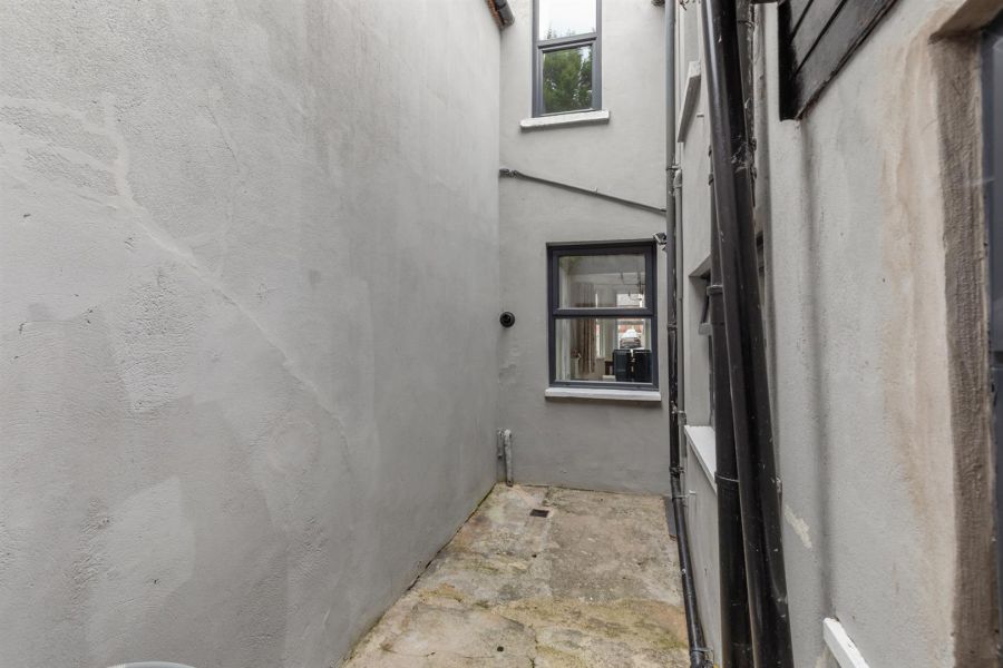 65 Bloomfield Avenue