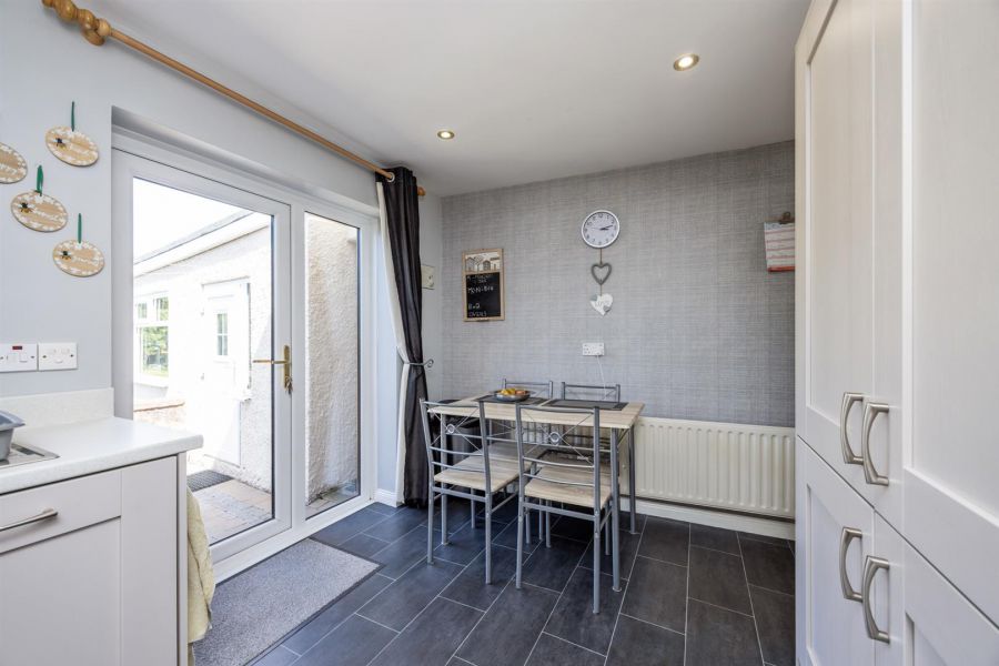 40 Brentwood Park