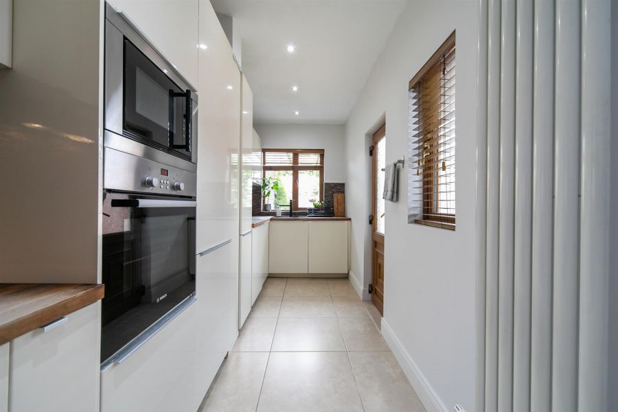 8 Holland Gardens