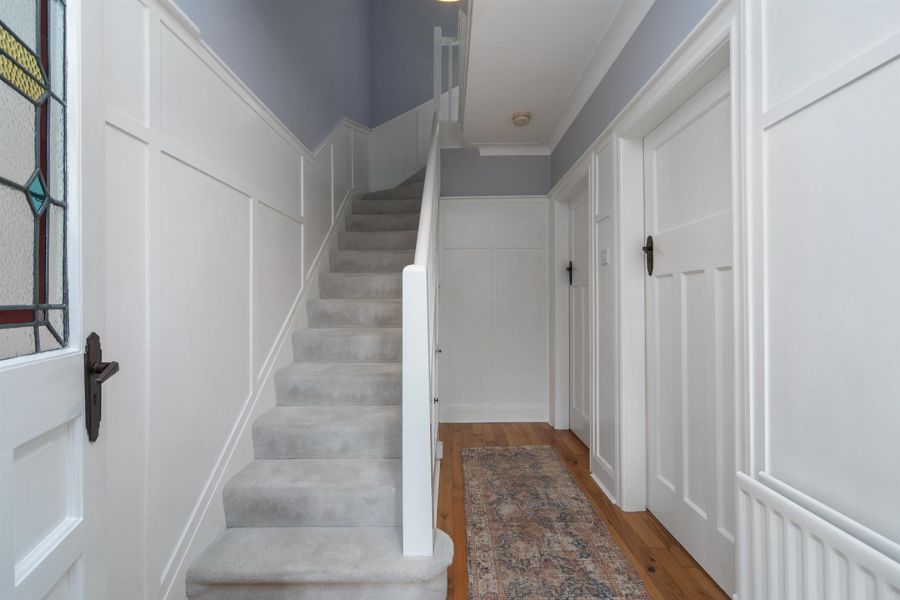 8 Holland Gardens