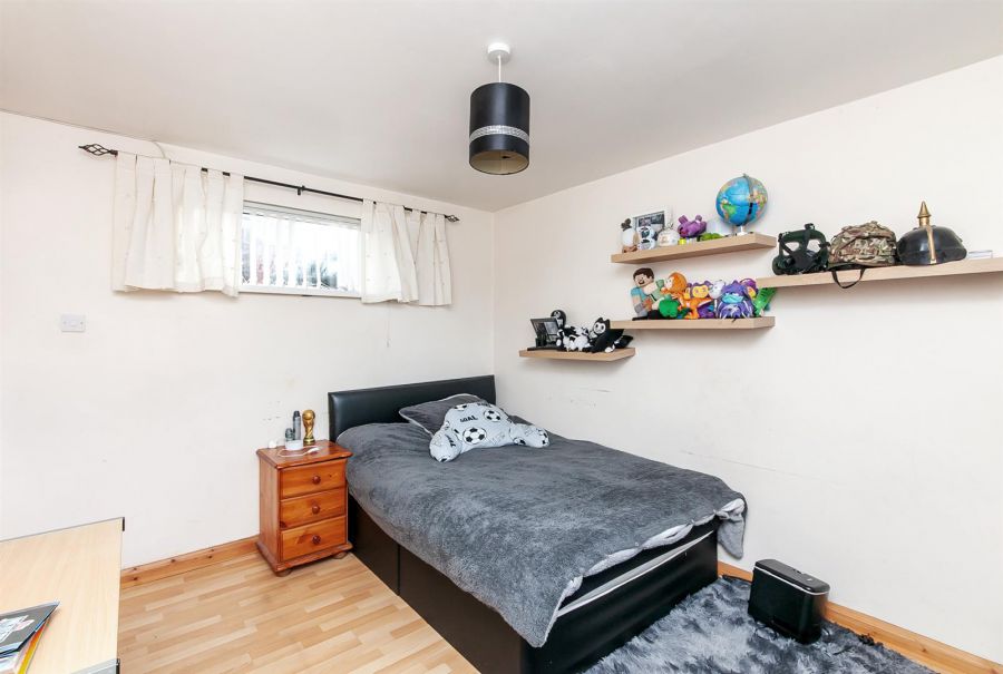 10 Lochinver Drive