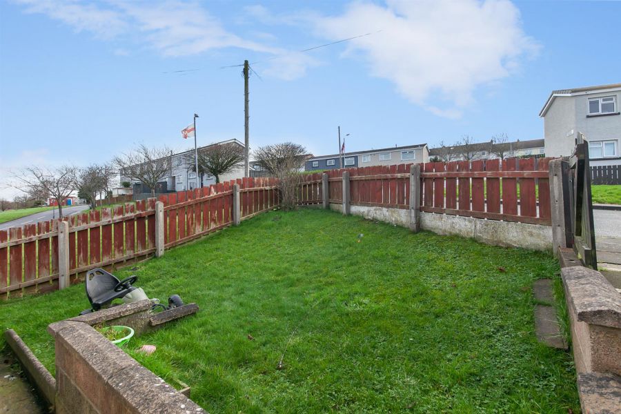 10 Lochinver Drive