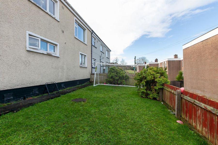 10 Lochinver Drive