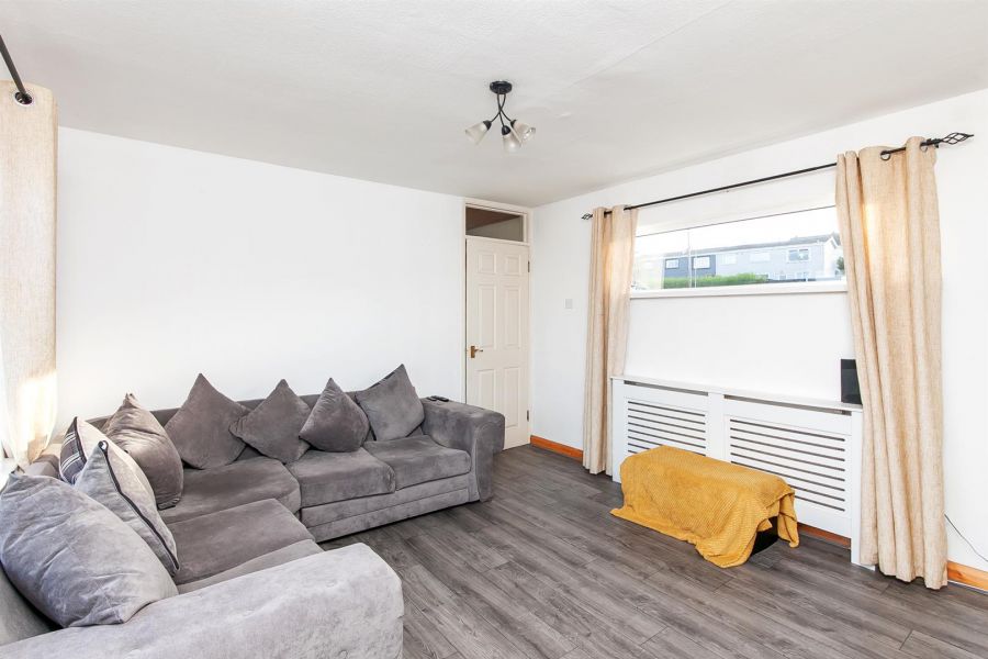 10 Lochinver Drive
