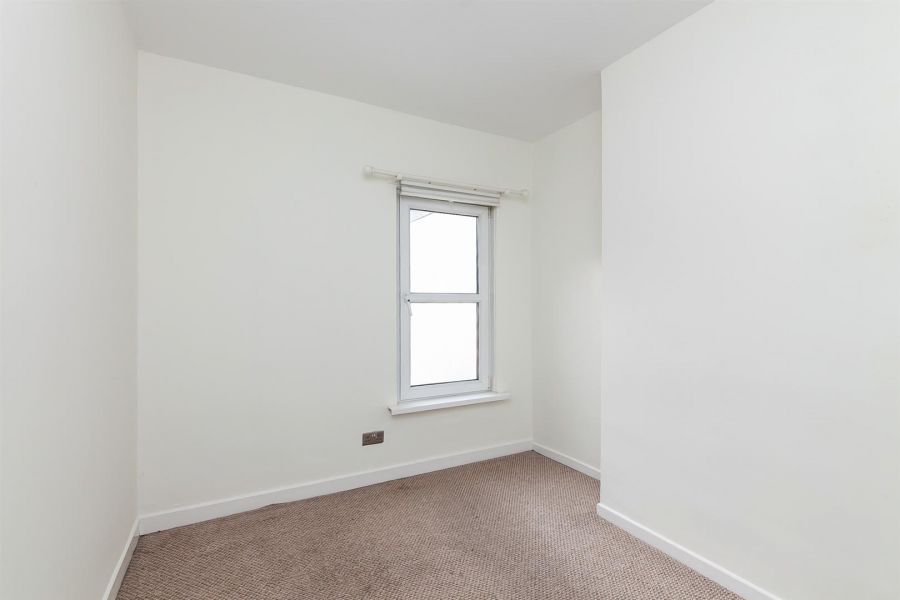5 Belmont Avenue West 5 Belmont Avenue West