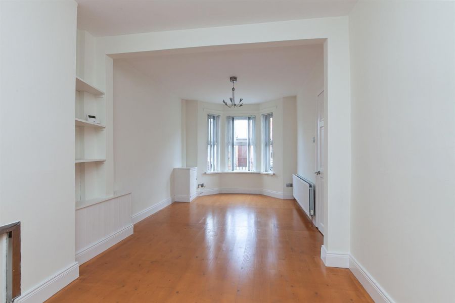 5 Belmont Avenue West 5 Belmont Avenue West