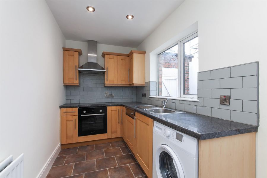 5 Belmont Avenue West 5 Belmont Avenue West