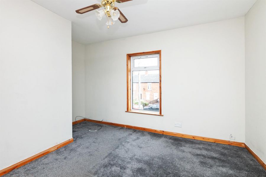 35 Parkgate Crescent