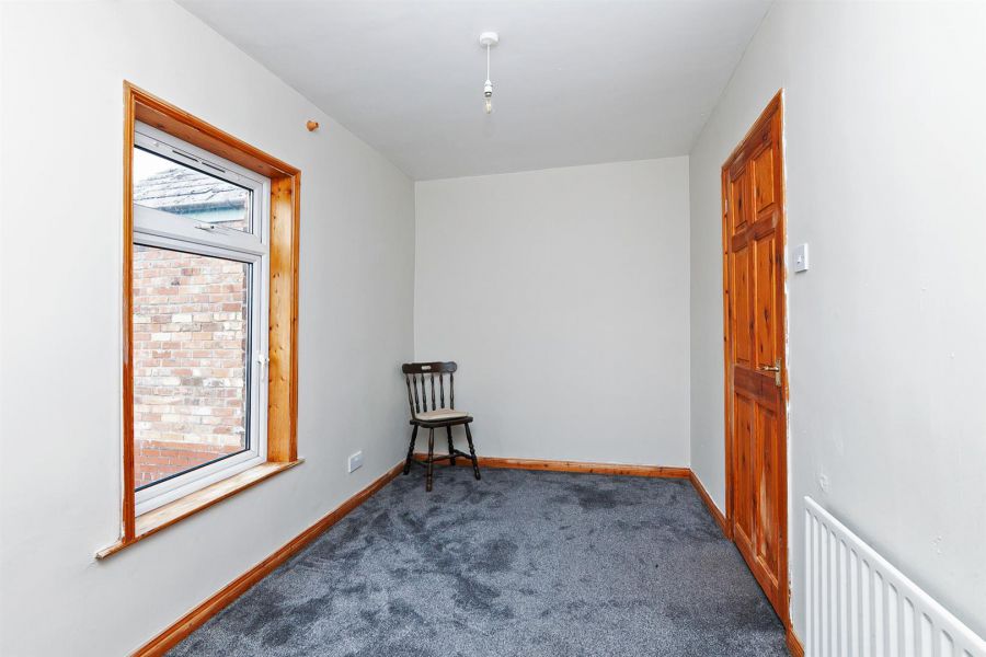 35 Parkgate Crescent