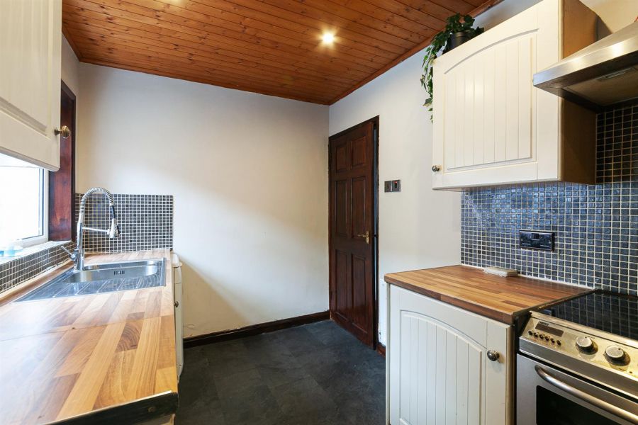 35 Parkgate Crescent