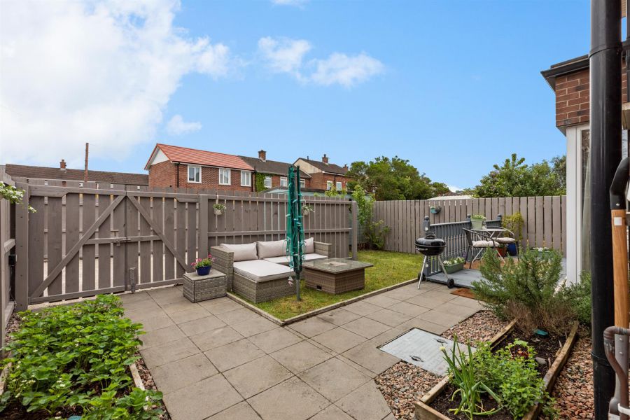 1A Cloghan Crescent
