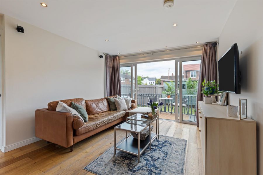 1A Cloghan Crescent
