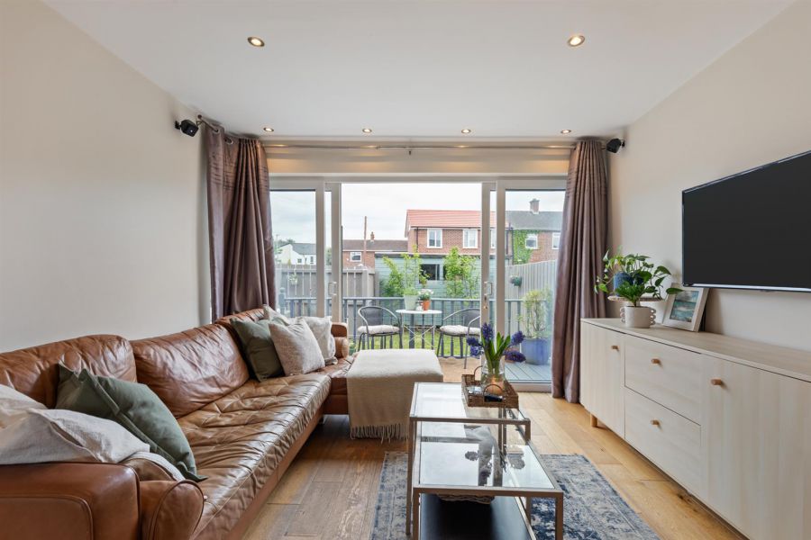 1A Cloghan Crescent