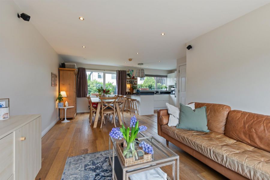 1A Cloghan Crescent