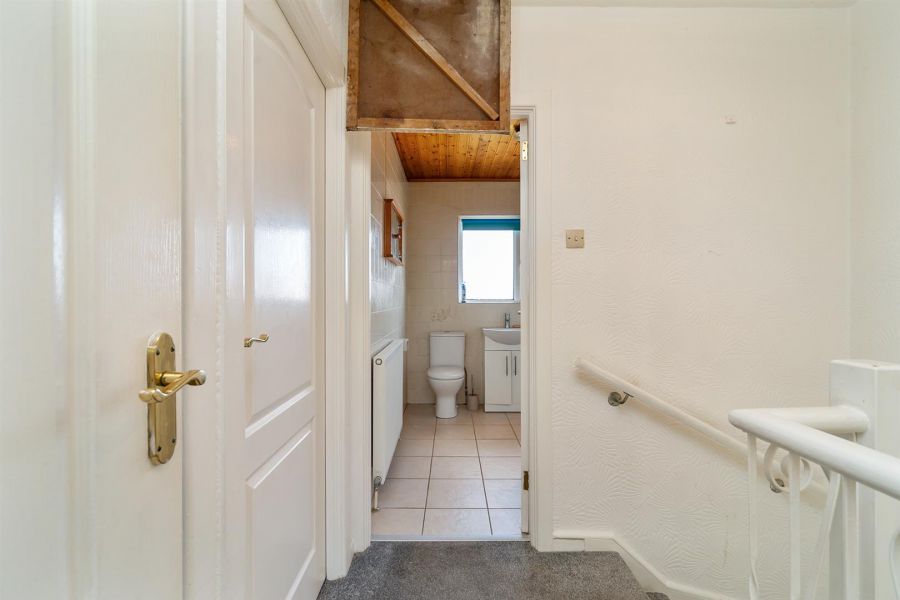 15 Glenview Drive