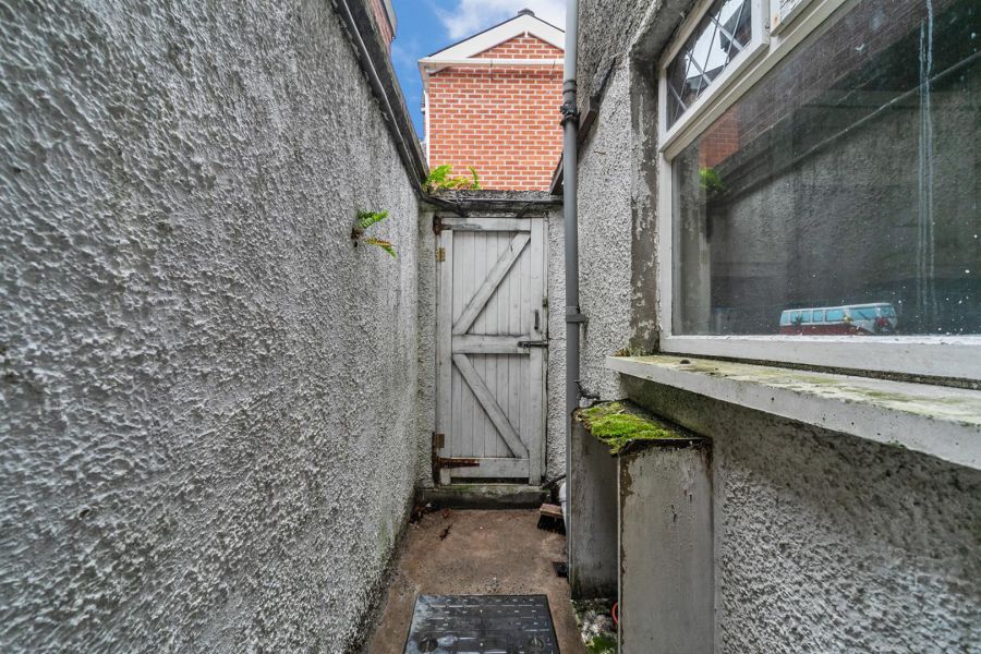 54 Glenvarlock Street