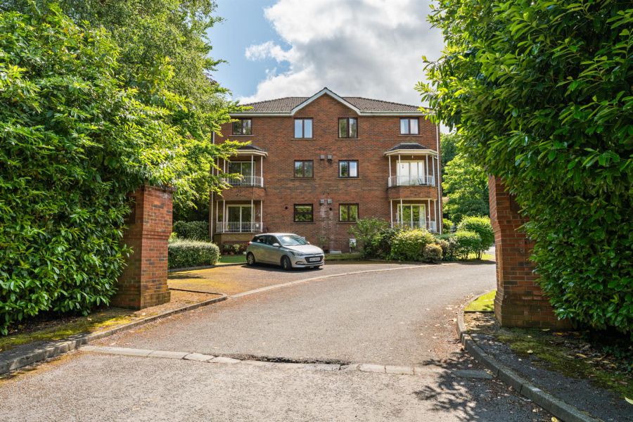 1 Kings Manor
