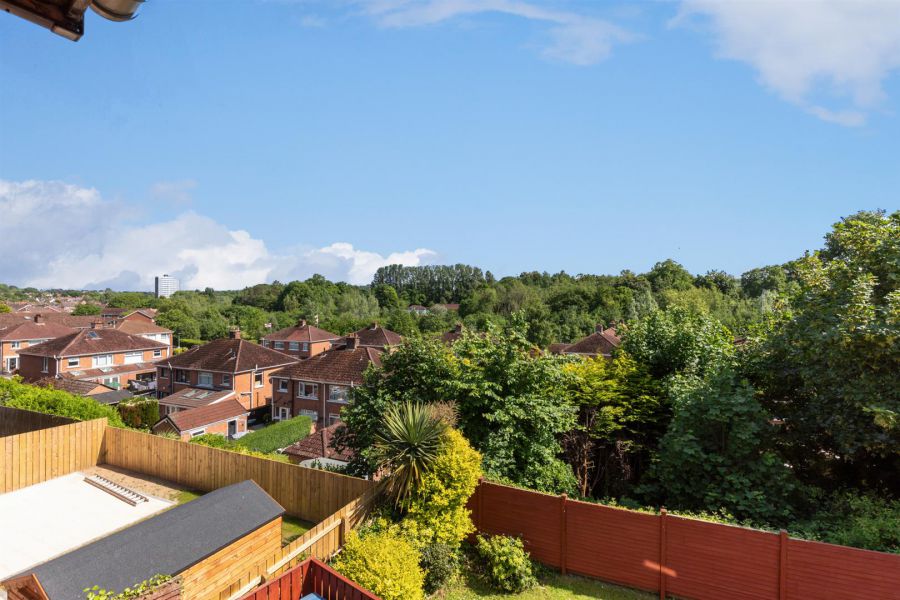 109 Dunraven Park