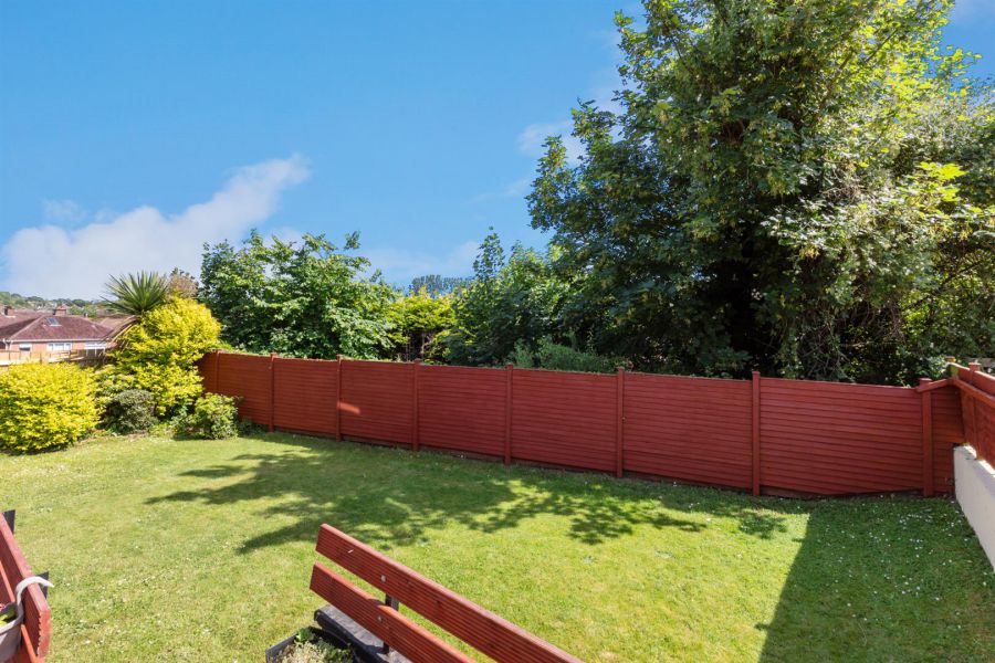 109 Dunraven Park