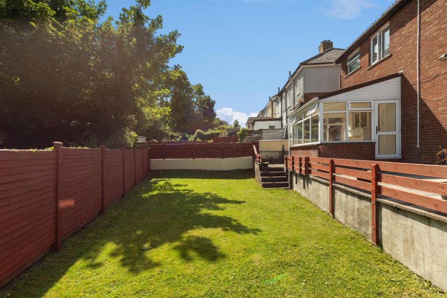 109 Dunraven Park
