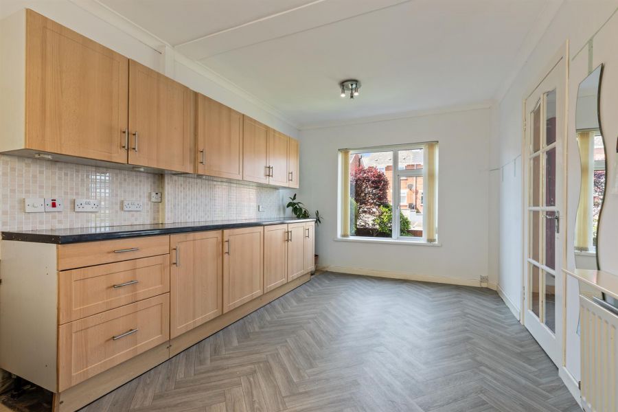 109 Dunraven Park