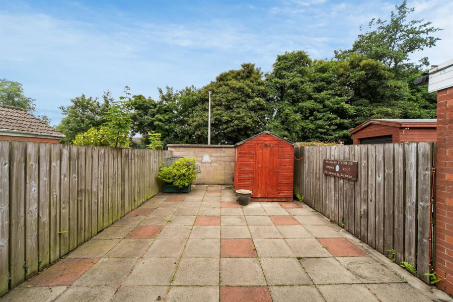 32 Robbs Road