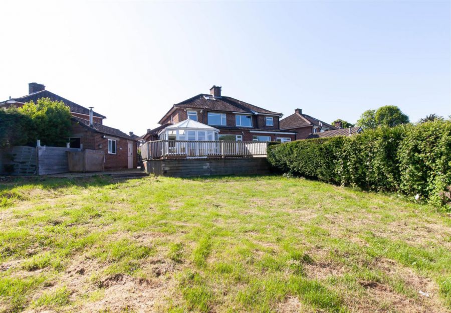 25 Marmont Crescent