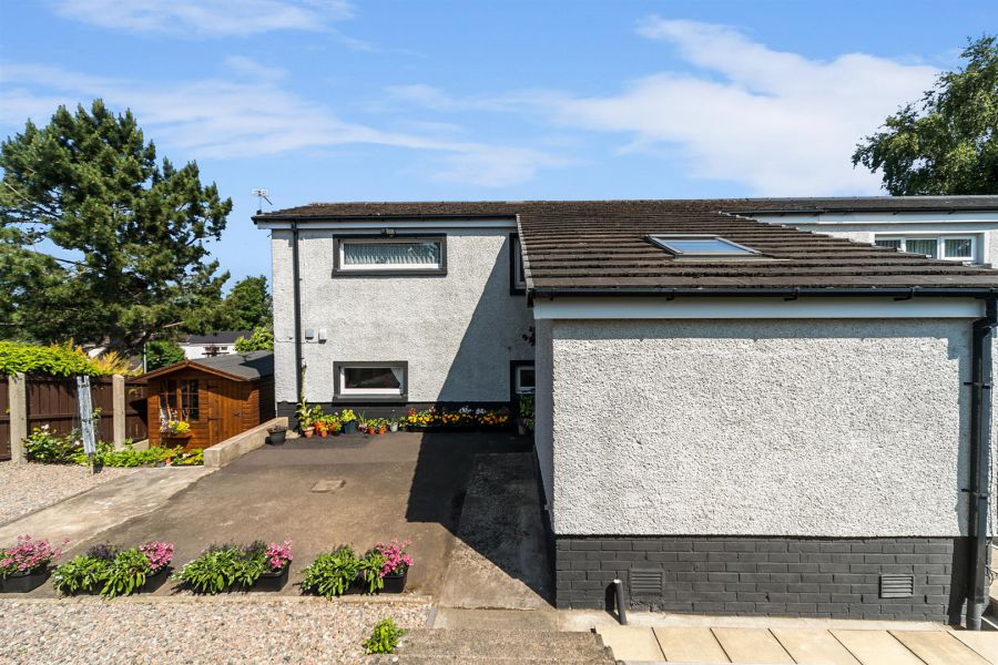 16 Lothian Avenue