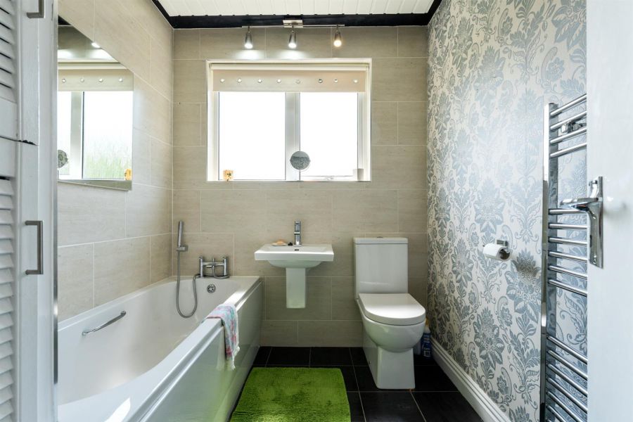 12 Kensington Gardens West
