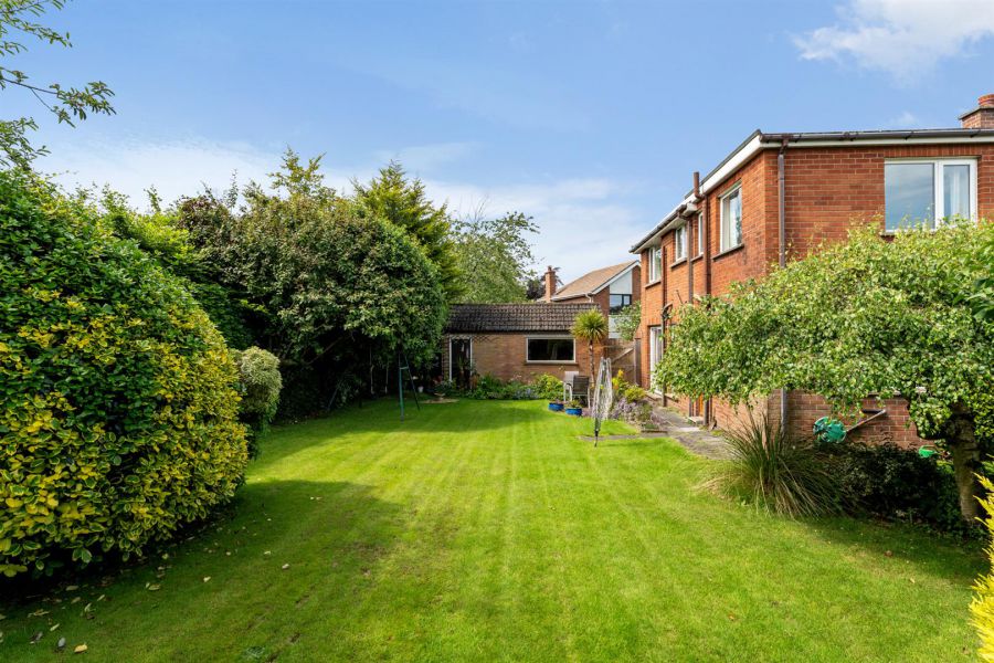 12 Kensington Gardens West