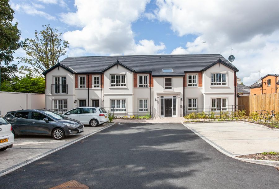 Apt 2 Ebrington Hall