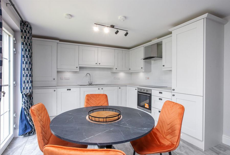 Apt 2 Ebrington Hall