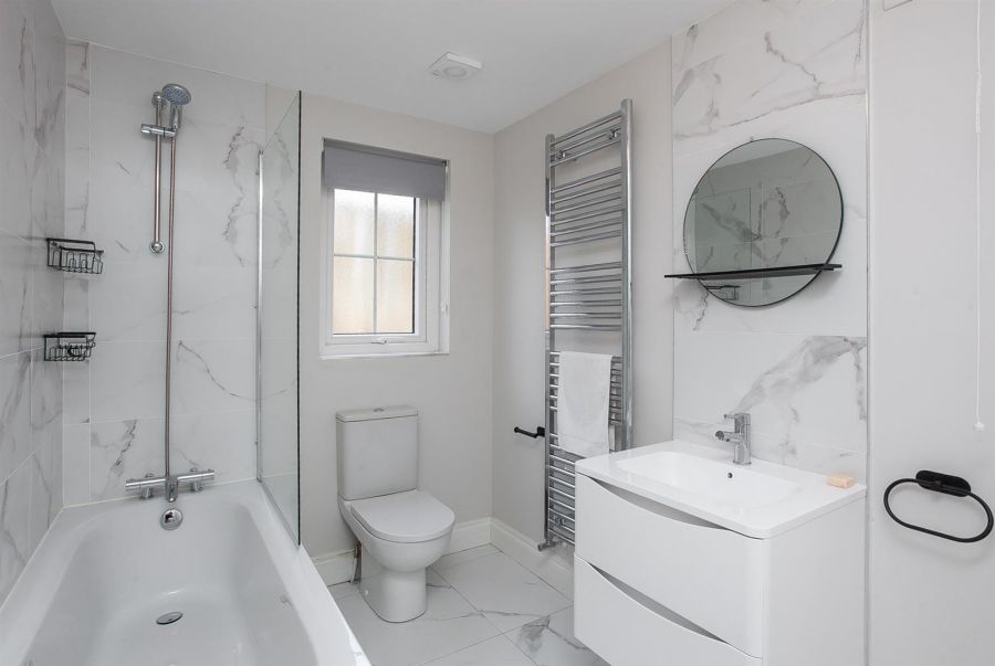 Apt 2 Ebrington Hall
