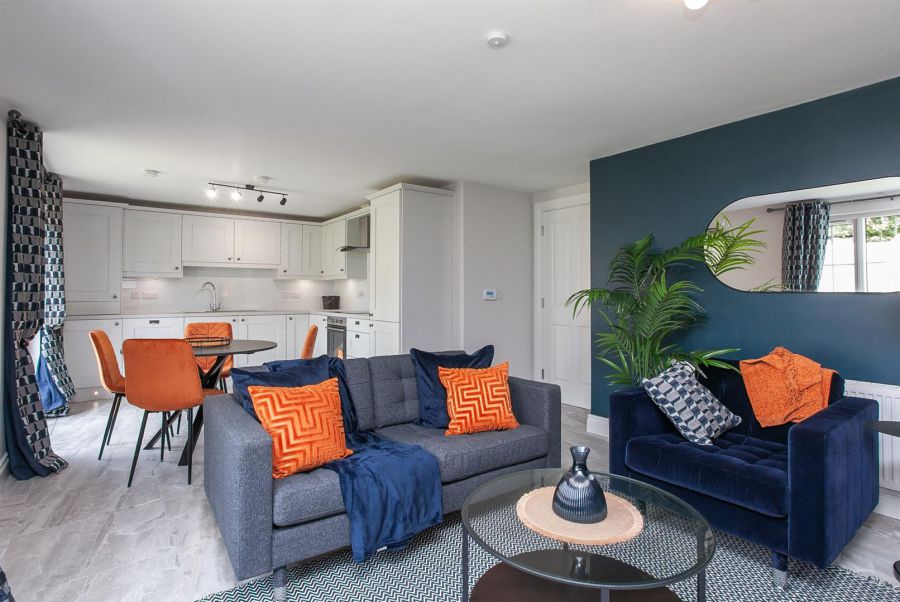 Apt 2 Ebrington Hall