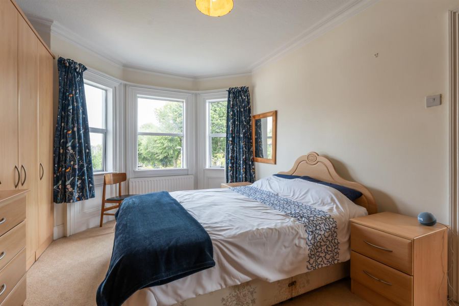 30 Ormiston Crescent