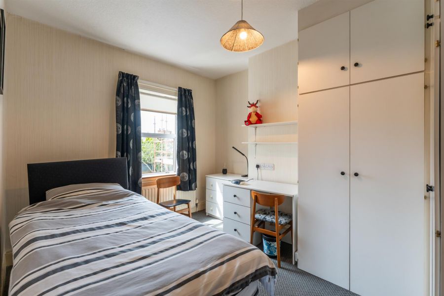 30 Ormiston Crescent