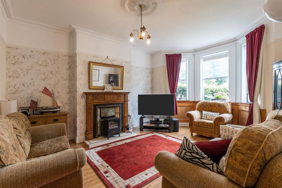 30 Ormiston Crescent