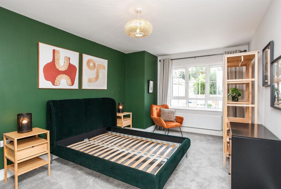 Apt 4 Ebrington Hall