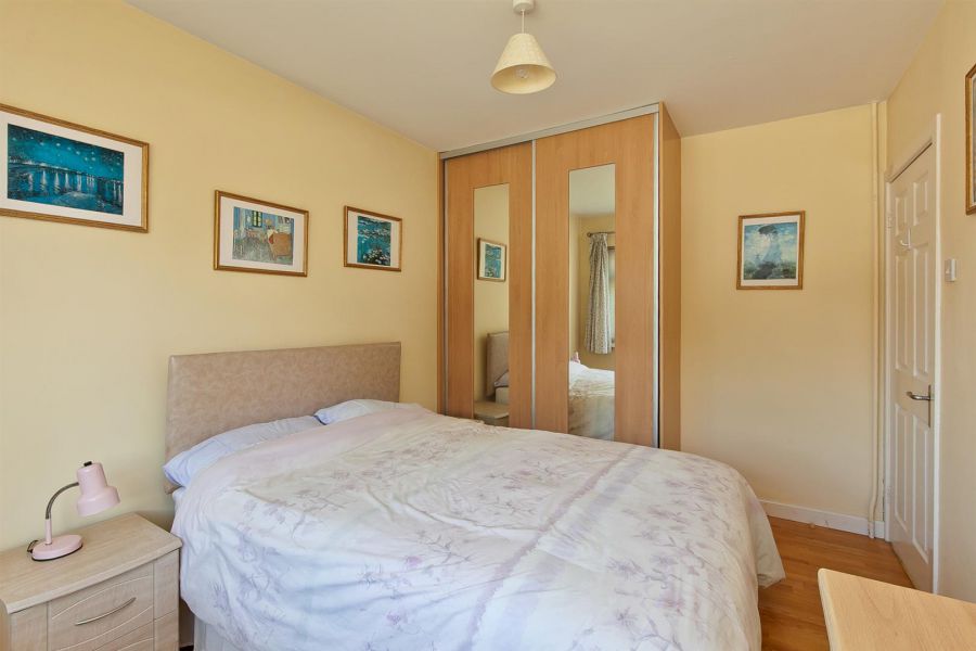 5 Strathearn Park