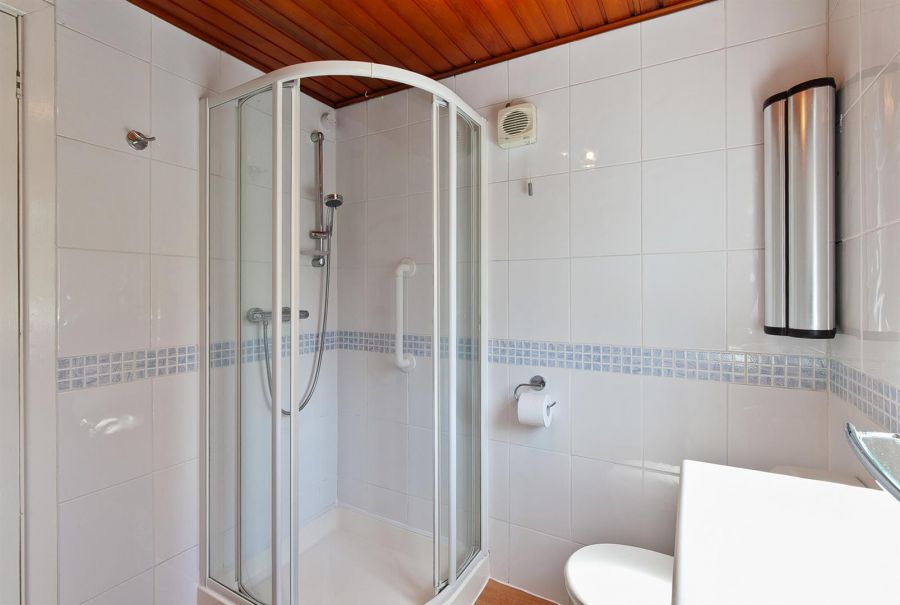 5 Strathearn Park